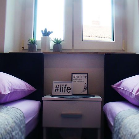 Hoc Loco Split Apartment Bagian luar foto